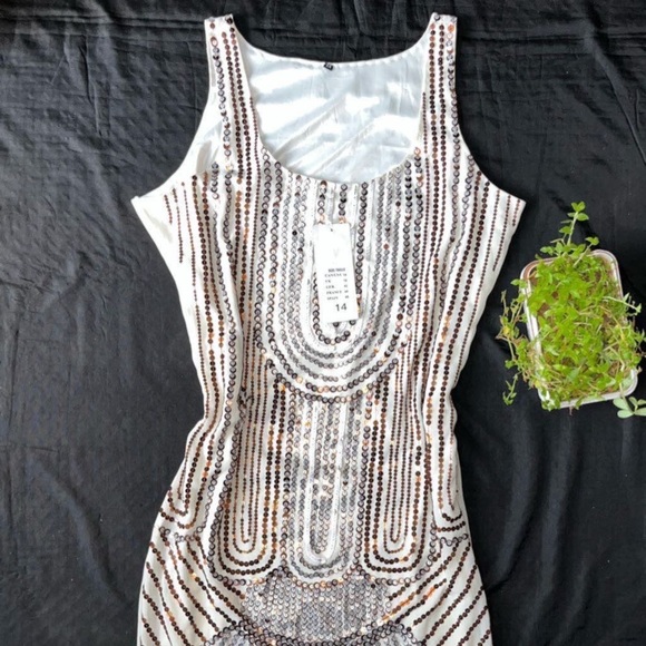 Full sequence work dress - Picture 3 of 5